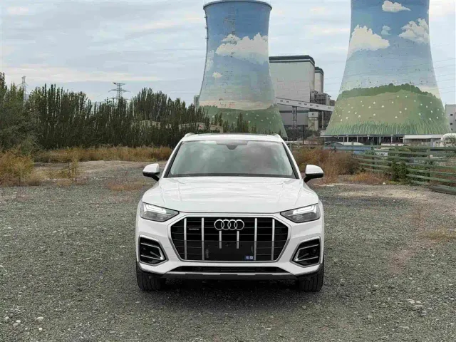 Audi Q5L — Фото автомобиля 2