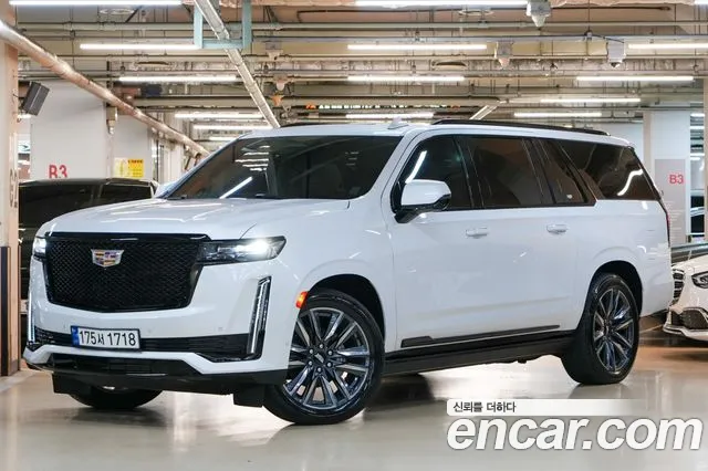 Cadillac Escalade — Фото автомобиля 3