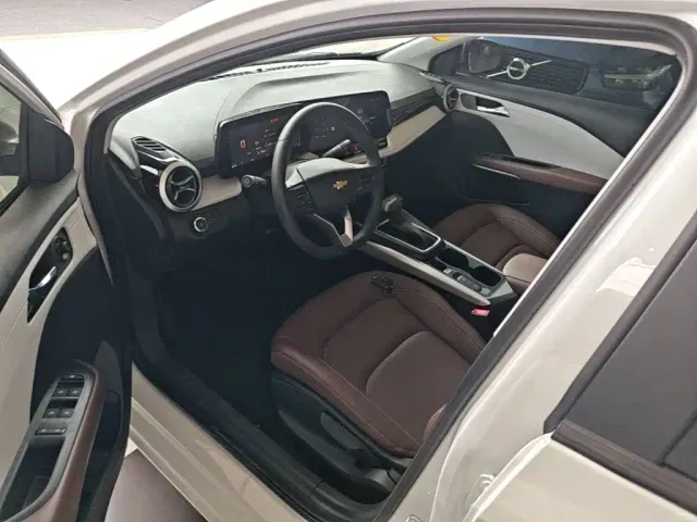 Chevrolet Monza — Фото автомобиля 14
