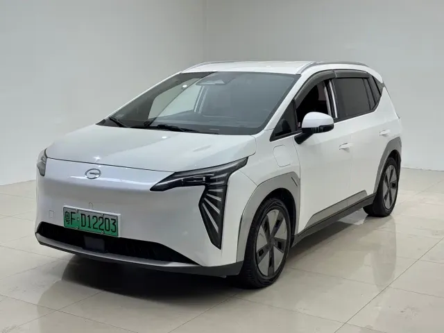 GAC Aion Y — Фото автомобиля 2