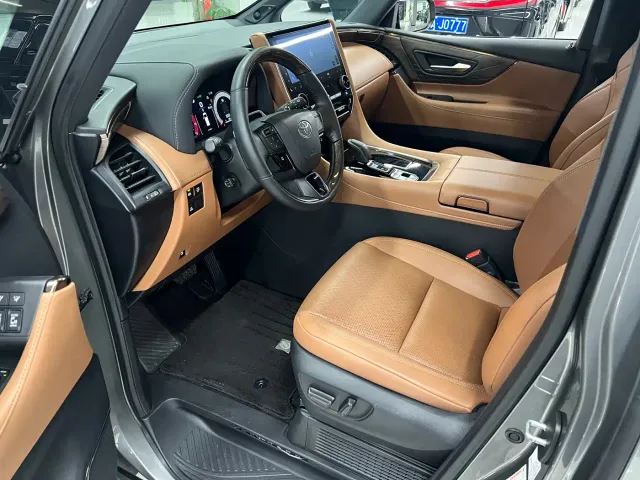 Toyota Alphard — Фото автомобиля 22