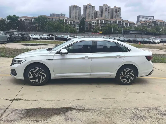 Volkswagen Sagitar — Фото автомобиля 10