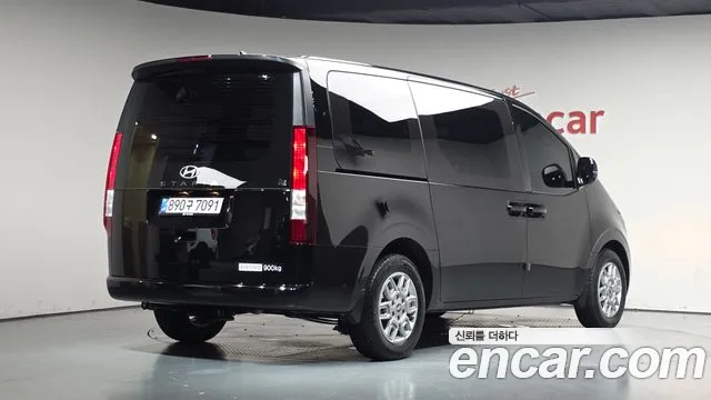 Hyundai Staria Новый Staria — Фото автомобиля 2