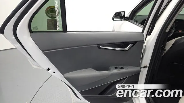 Kia Niro The All New Niro Signature — Фото автомобиля 25
