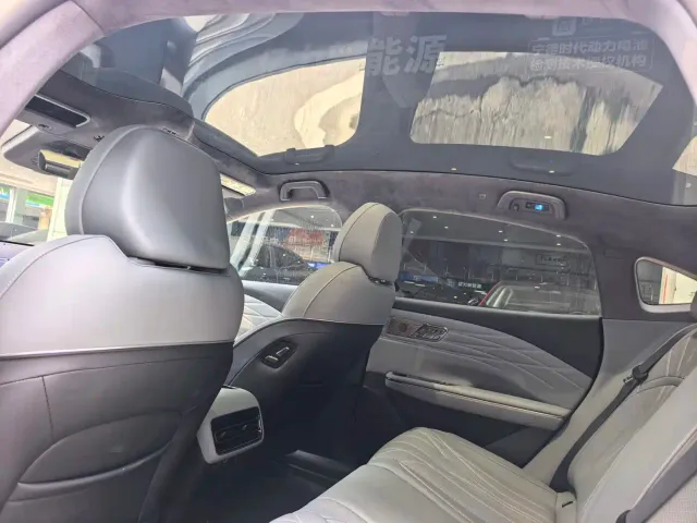 Geely Galaxy E8 — Фото автомобиля 13