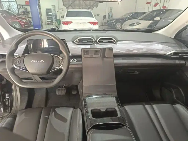 Dongfeng SKY EV01 — Фото автомобиля 9