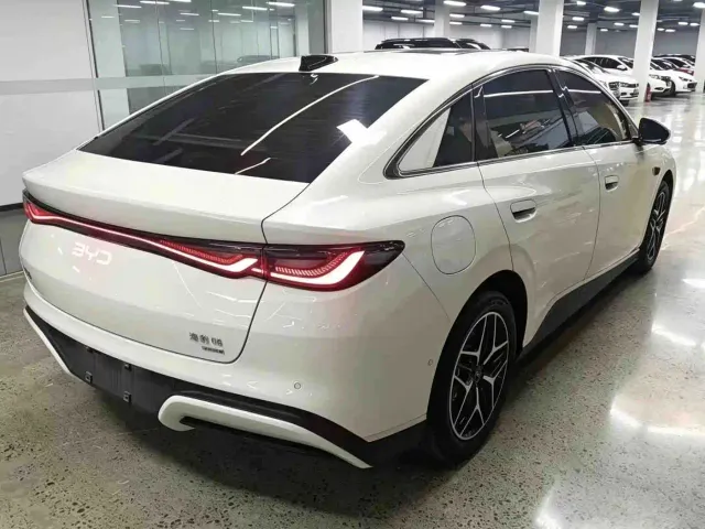 BYD Seal 06 — Фото автомобиля 9