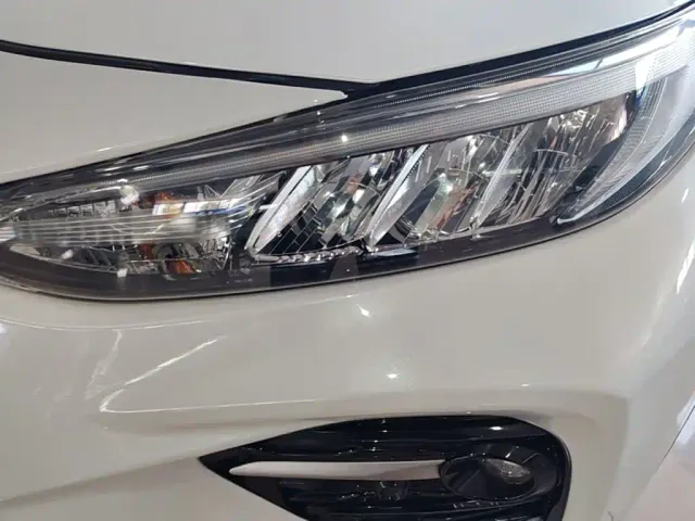 Toyota Wildlander — Фото автомобиля 23