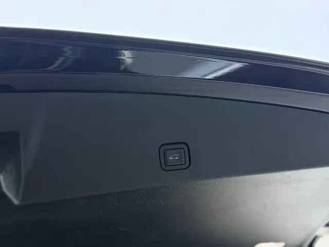 Cadillac XT6 — Фото автомобиля 14