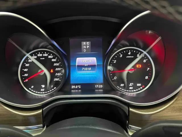 Mercedes-Benz V-Class — Фото автомобиля 15