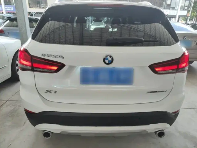 BMW X1 — Фото автомобиля 5