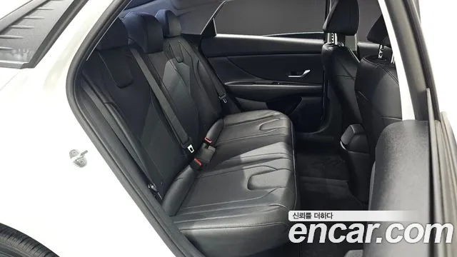 Hyundai AVANTE Modern — Фото автомобиля 11