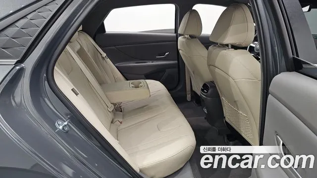 Hyundai Avante CN7 — Фото автомобиля 18