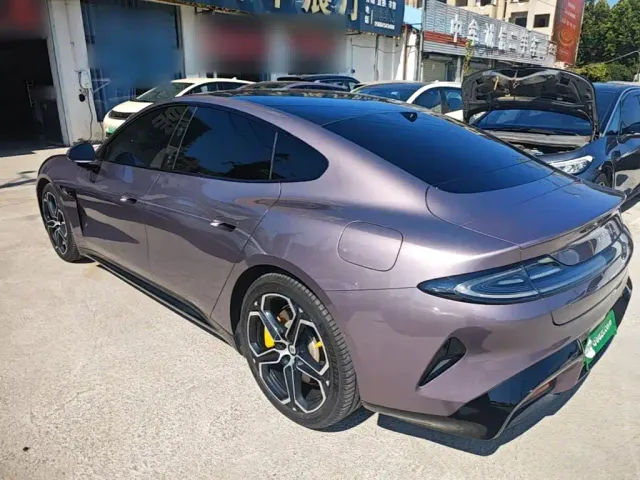 Xiaomi SU7 — Фото автомобиля 4