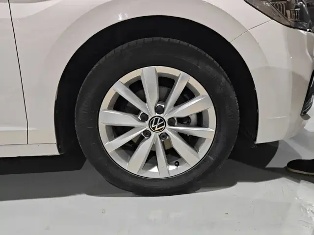 Volkswagen Bora — Фото автомобиля 10