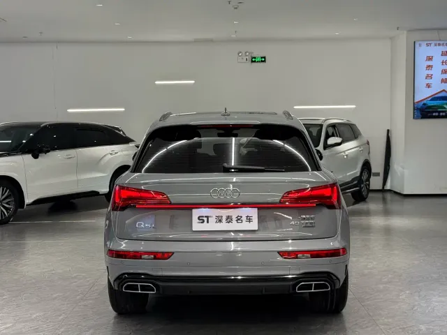 Audi Q5L — Фото автомобиля 12