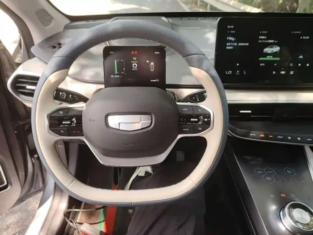 Geely Geometry A — Фото автомобиля 6