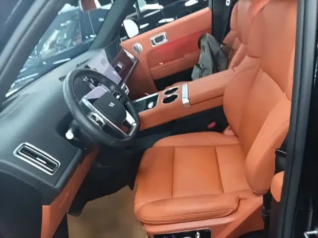 Li Auto L7 — Фото автомобиля 14