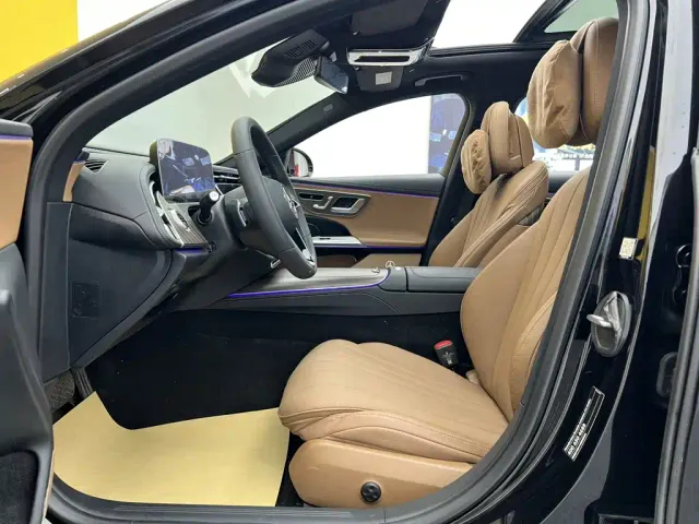 Mercedes-Benz E-Class — Фото автомобиля 18