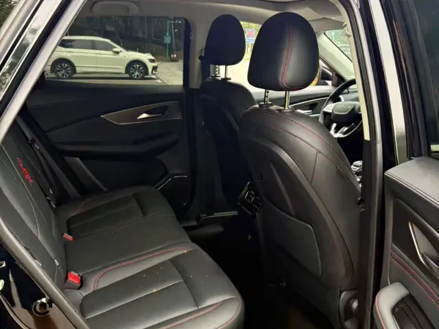 Forthing T5 Evo — Фото автомобиля 10