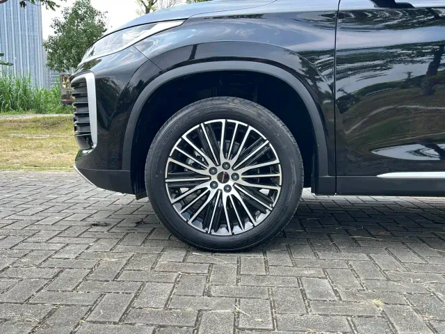 Exeed TXL — Фото автомобиля 10