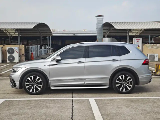 Volkswagen Tiguan L — Фото автомобиля 4