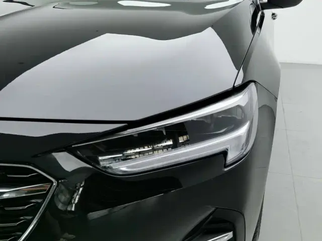 Buick Regal — Фото автомобиля 7