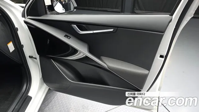 Kia Niro All Niro EV Air — Фото автомобиля 22