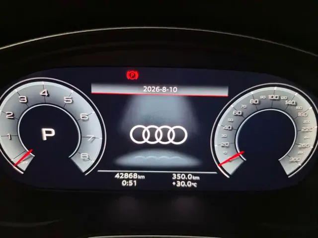 Audi Q5L — Фото автомобиля 10