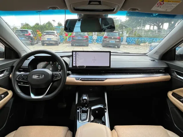 Geely Emgrand L — Фото автомобиля 8