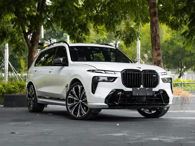 BMW X7 — Фото автомобиля 15