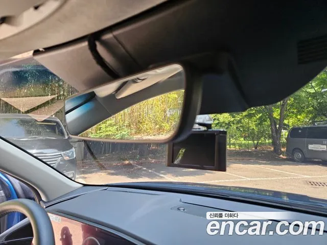 Kia Niro — Фото автомобиля 19