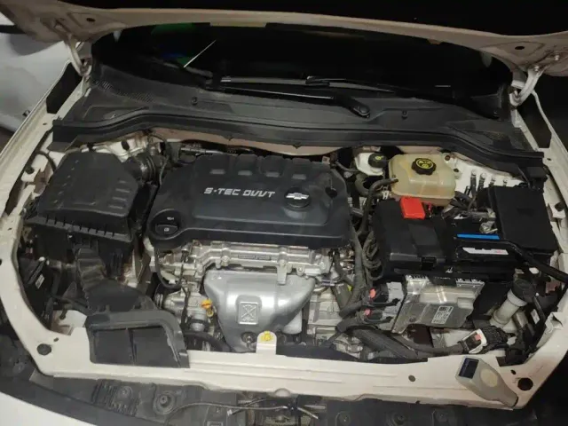 Chevrolet Monza — Фото автомобиля 16