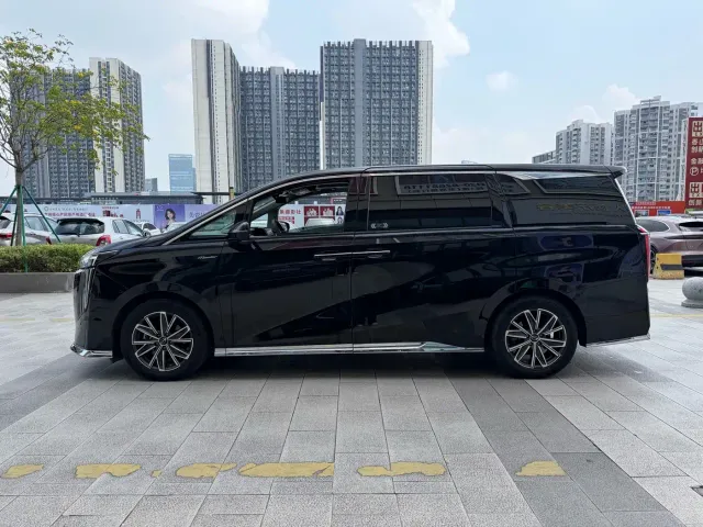 GAC Trumpchi M8 — Фото автомобиля 4