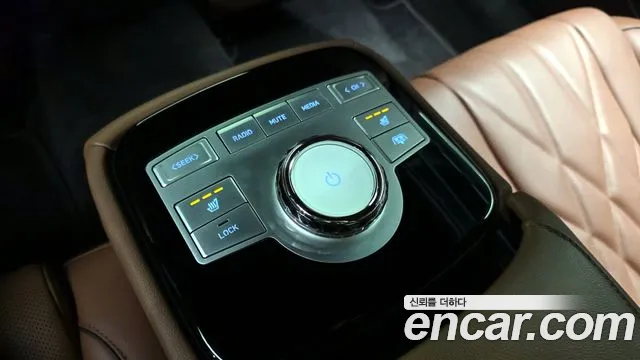 Genesis G80 Бензин 3.5 турбо AWD — Фото автомобиля 15