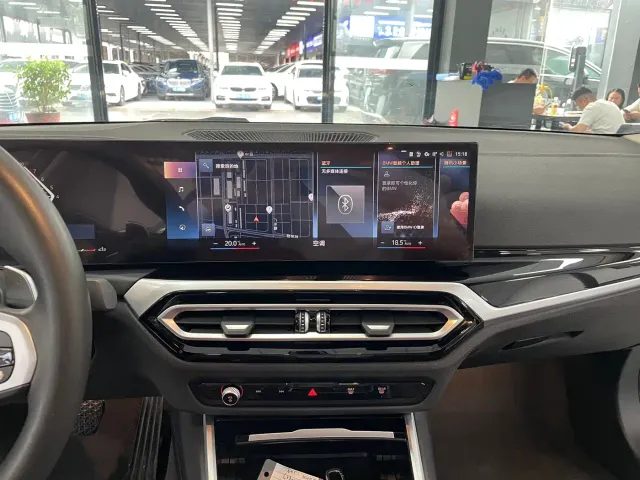 BMW 3 Series — Фото автомобиля 10