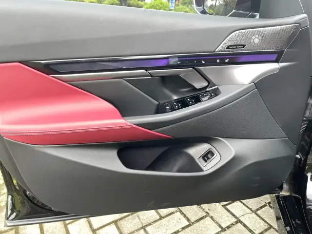 BMW 5 Series — Фото автомобиля 12