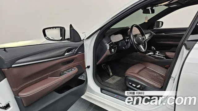 BMW Gran Turismo — Фото автомобиля 10