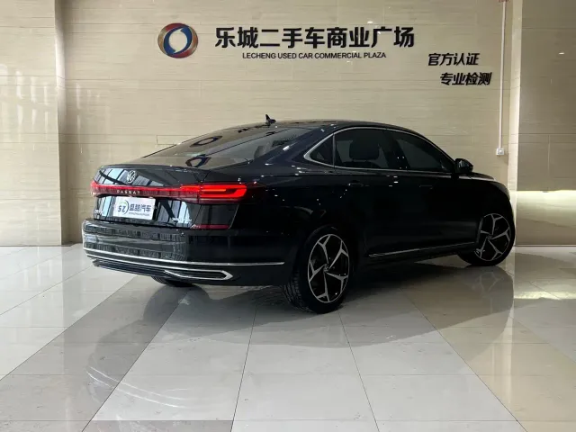 Volkswagen Passat — Фото автомобиля 20