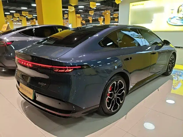 Nissan N7 — Фото автомобиля 6