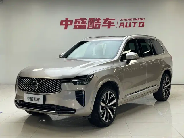 Фотография автомобиля — Volvo XC90
