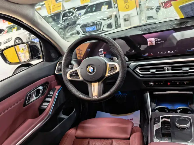 BMW 3 Series — Фото автомобиля 10