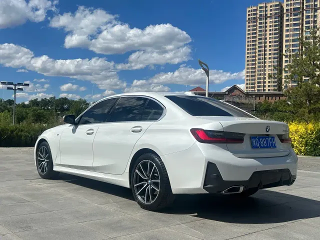 BMW 3 Series — Фото автомобиля 6