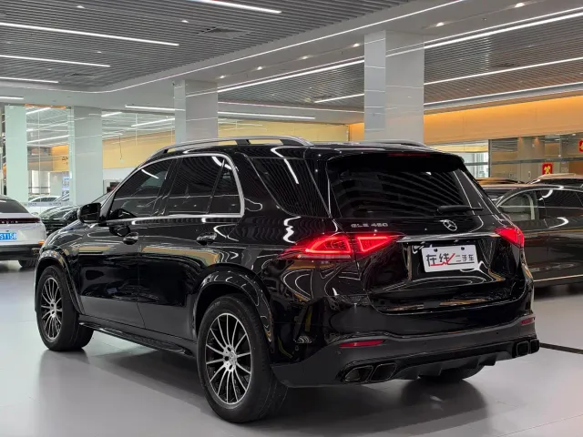 Mercedes-Benz GLE-Class — Фото автомобиля 18