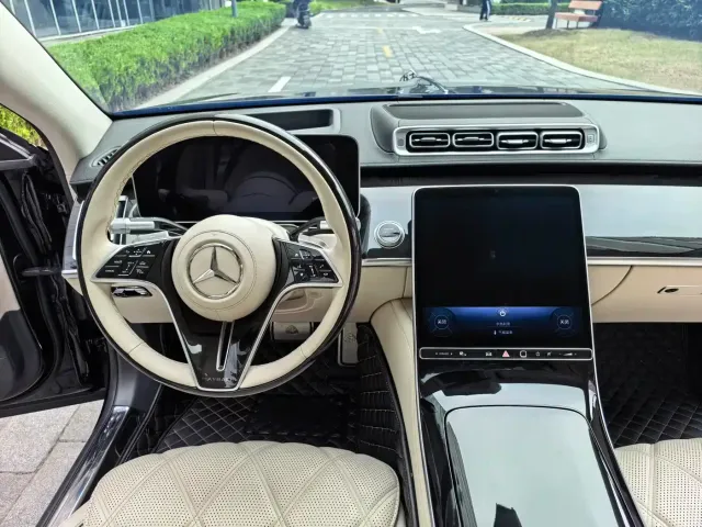 Mercedes-Benz Maybach S-Class — Фото автомобиля 13