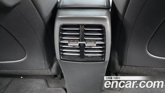 Kia Niro New — Фото автомобиля 29