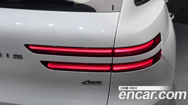Genesis GV70 — Фото автомобиля 28