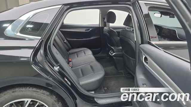 Hyundai Grandeur Новый Grandeur IG 3.0 LPi (Для проката) — Фото автомобиля 11