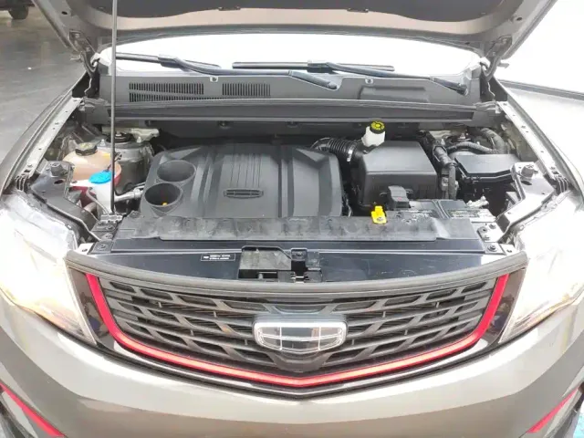 Geely Boyue — Фото автомобиля 10