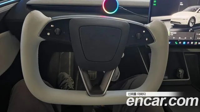 Tesla Model Y — Фото автомобиля 9